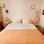 Town House 3*