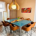 Town House 3*