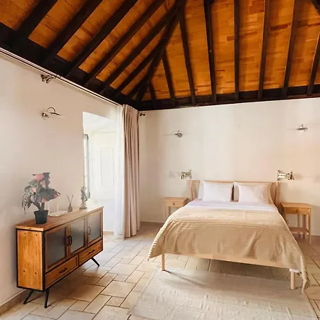 Pensión Town House