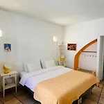 Town House Guest house 3*