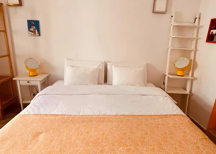 Town House 3*