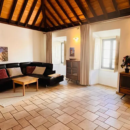 Town House 게스트하우스 3*